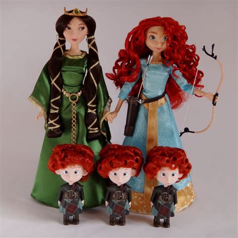 2012 2013 Brave Movie Cast Dolls Disney Store Queen El
