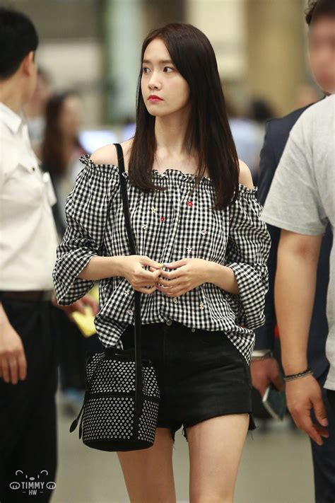 Pin By 뱁 On Yoona Lim Snsd Airport Fashion Snsd