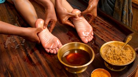 10 Health Benefits Of Foot Massage And Reflexology Soma Novo