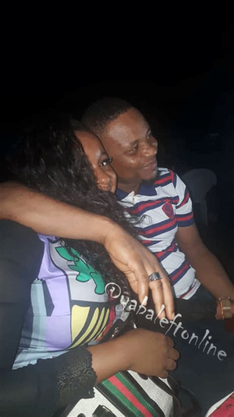 nigerian guy proposes to his girlfriend with an iphone xs