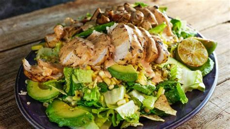 grilled chicken and corn salad with chipotle crema rachael ray show