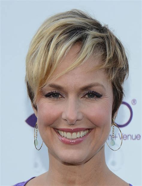 85 Rejuvenating Short Hairstyles For Women Over 40 To 50