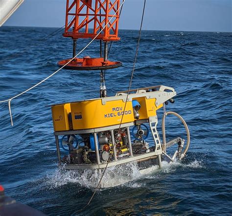 iceage expedition successfully completes   rov dive ocean
