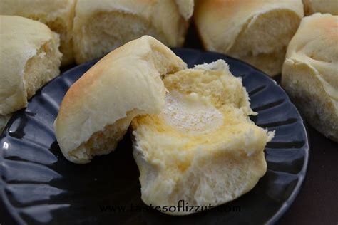 buttery soft rolls {the best homemade dinner rolls recipe ever