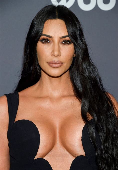 kim kardashian and kourtney kardashian cleavage the fappening 2014 2019 celebrity photo leaks
