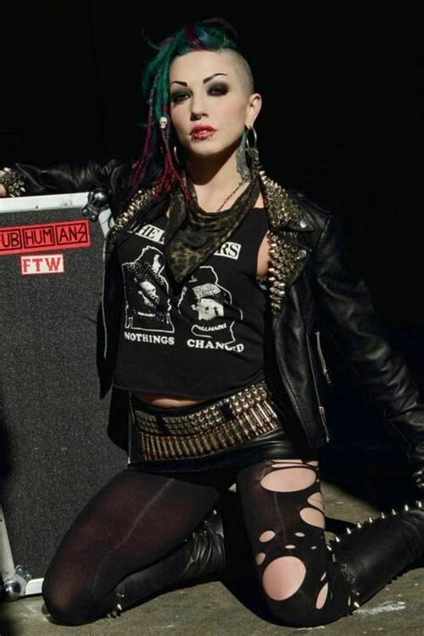 gothique punk mode punk look punk filles punk