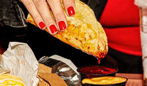 taco bell adds  cheesy menu item