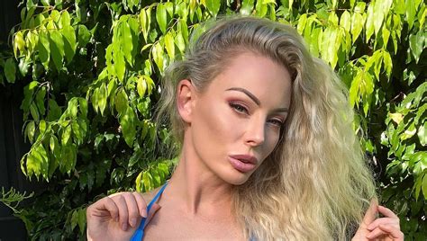 Isabelle Deltore Bio Age Height Wiki Models Biography
