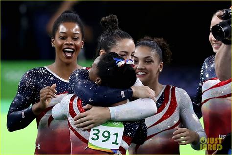 Full Sized Photo Of Usa Womens Gymnastics Team Wins Gold Medal At Rio