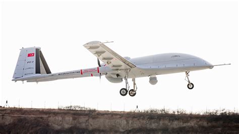 turkeys bayraktar tb drone     flight