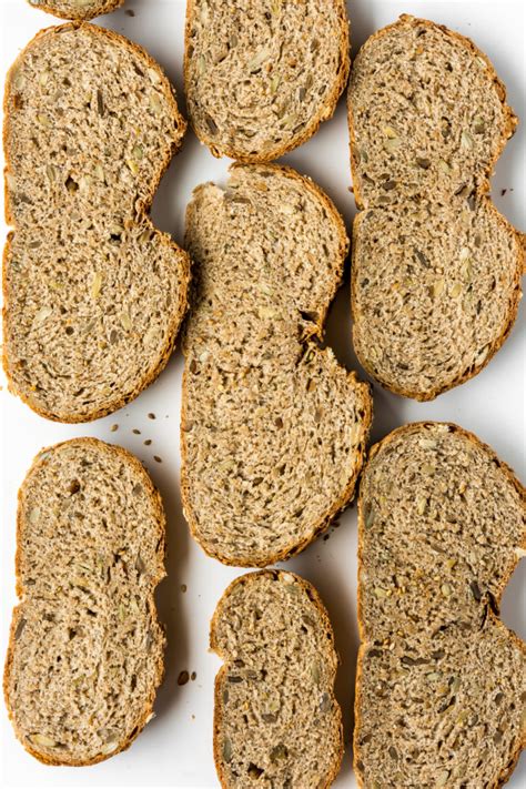 grain seed bread  spice