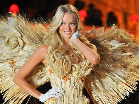 5 Essential Beauty Tricks From Victoria S Secret Angel
