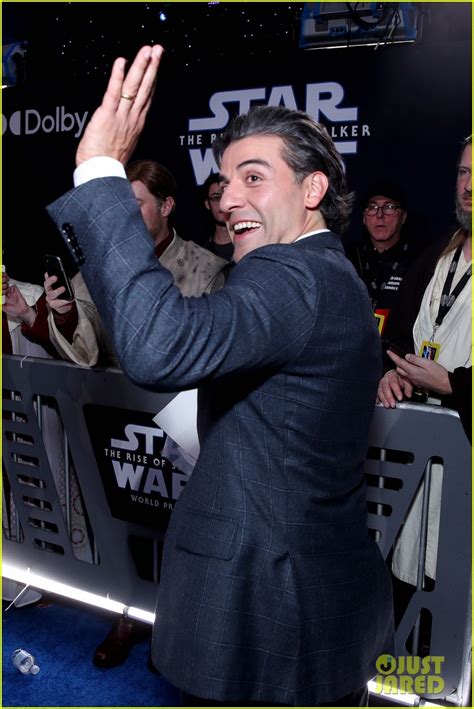 Adam Driver And Oscar Isaac Have Date Nights At Star Wars The Rise Of