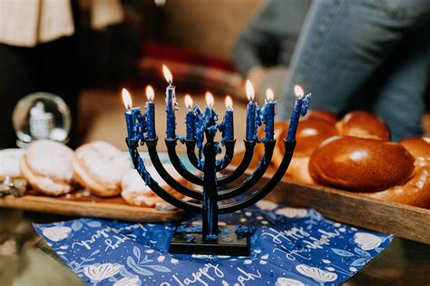 menorah lighting   ceremony takes place virtually  sunday