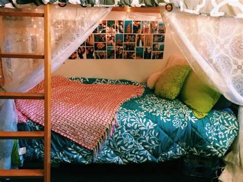 want to do this for my bottom bunk coℓℓєgє cool dorm rooms dorm room dorm