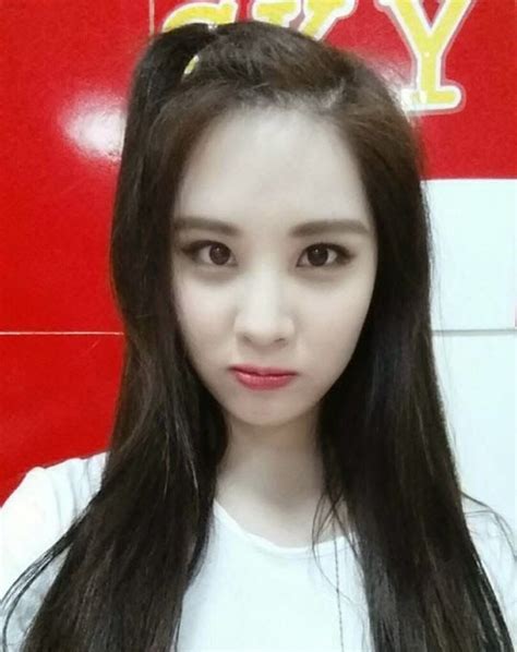 Snsd Seohyun Greets Fans With Her Cute Selca Picture Seohyun Snsd