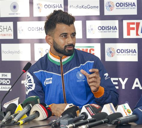 support  teammates helped hockey captain manpreet recover  covid  odisha news insight