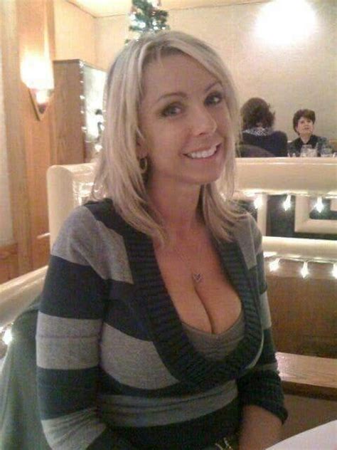 pin on busty blondes
