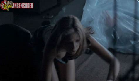 Naked Sarah Michelle Gellar In I Know What You Did Last Summer