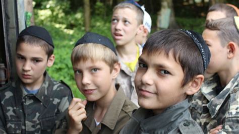 diaspora teens run ukrainian summer camp during war the times of israel