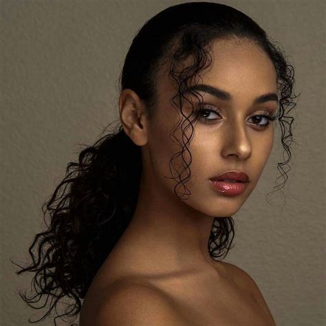 Pin By Husani S Daniel On Beautiful Brown Skinned Women Instagram