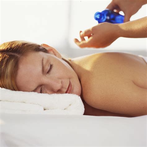tips for a safe prenatal massage~ guest post