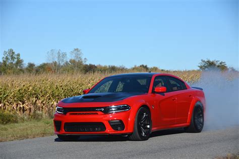 dodge charger srt hellcat widebody