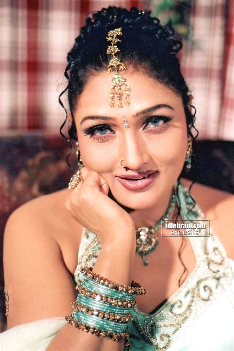 ragalahari tamil hot actress masala desi actress remya