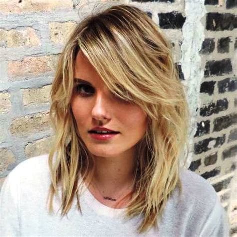 19 Classic And Super Easy Medium Length Hairstyles With Bangs