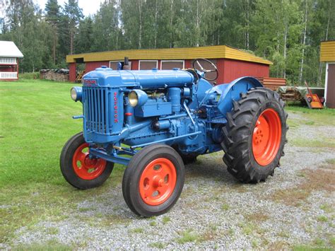 fordson major  tractors  nettikone