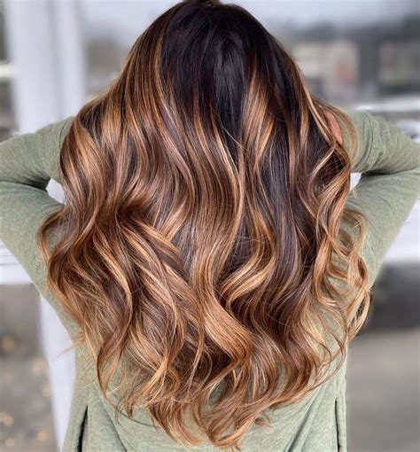 brown hair  caramel highlights background