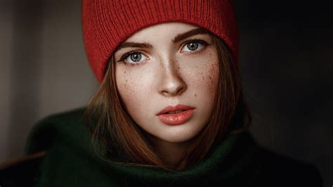 Wallpaper Georgy Chernyadyev Women Face Hat Green