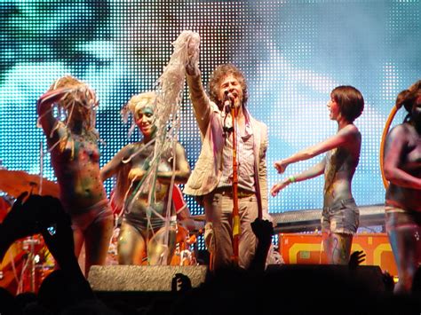 Flaming Lips And The Painted Naked Chicks On Stage