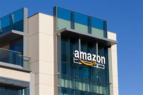 amazon turns  seattle office building   permanent homeless shelter