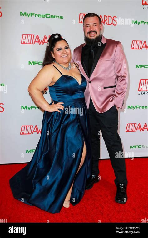 karla lane l and mo reese attend the 2020 adult video news avn awards