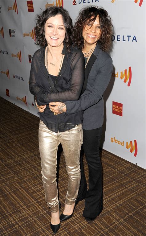 Sara Gilbert And Linda Perry From Celebs Who Ve Come Out As Gay E News