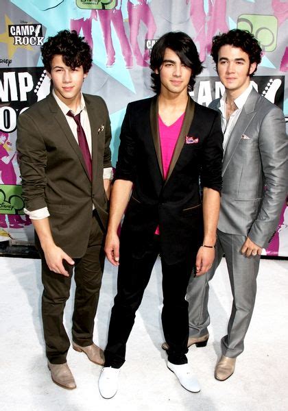 jonas brothers picture   disney channel games  epcot center arrivals