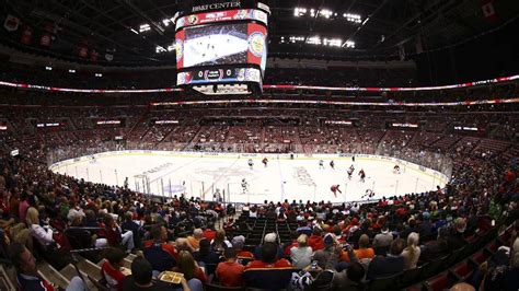 wheres  fans florida panthers  dismal home crowds  start