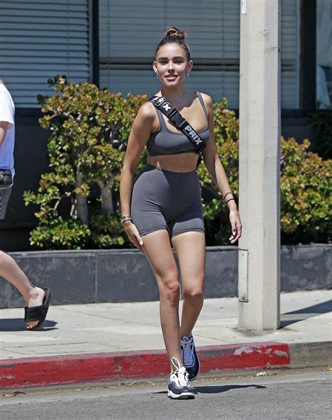 Juicy Madison Beer Cameltoe In Tight Gray Shorts Scandal