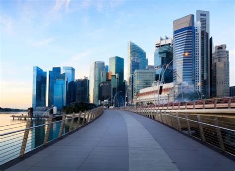 singapore insurance market sees growth  pandemic global business