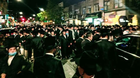 Nyc S Orthodox Jewish Community Erupts In Protests Over