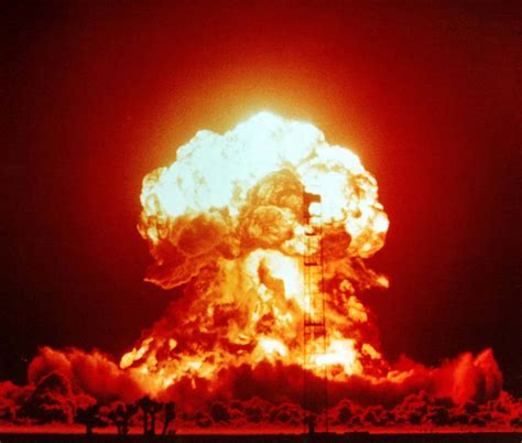 explosion nuclear wikipedia la enciclopedia libre