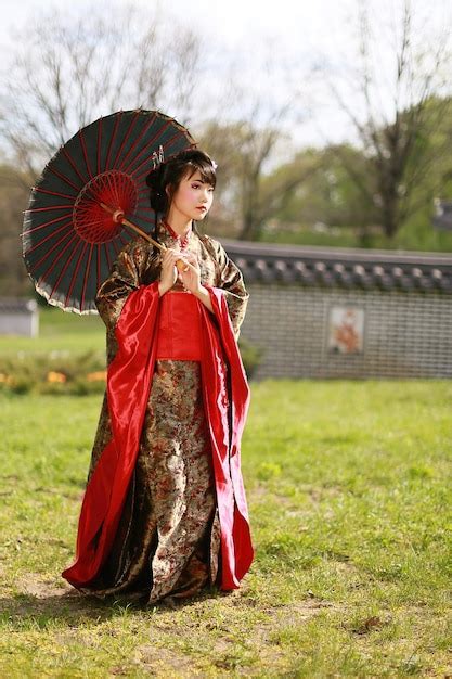 Premium Photo Asian Woman Wearing Japanese Traditional Kimono And