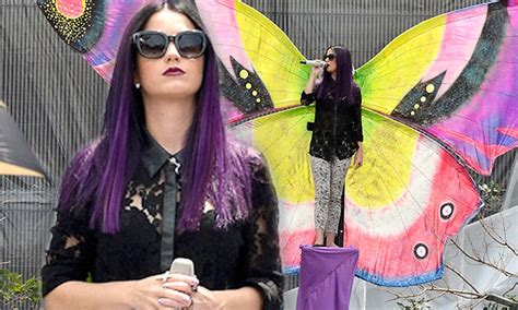 katy perry spreads her wings in a symbolic rehearsal for canada s much