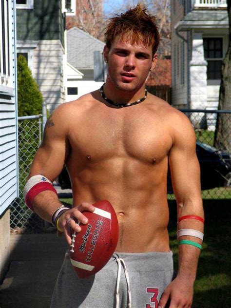 hot american football players american football hotties shirtless men american football