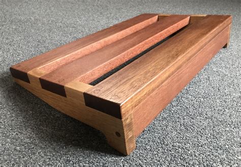 custom guitar pedal board feltmagnet