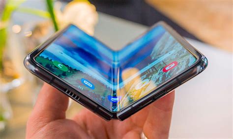 Harga Samsung Galaxy Z Fold 2 Bocor