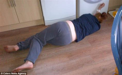 sleeping beauty syndrome teenager lois woods snoozes up to 44 days at a time daily mail online