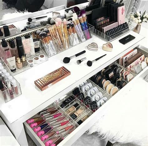 8 Makeup Storage Boxes That Will Please The Neat Freak In You Stellar