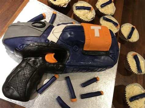 tobys nerf gun cake  birthday nerf gun cake gun cakes cake